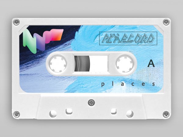 В рубрике «Лица» «Канобу» общается с наиболее важными и интересными деятелями современной поп-культуры. Мы не просто берем у них интервью, но предоставляем трибуну для самых смелых высказываний. Нашим сегодняшним гостем стал музыкант Алексей Девянин, более известный под псевдонимом Pixelord. В начале апреля у него вышел дебютный альбом Places, к которому артист шел без малого 10 лет. За это время он выпустил несколько EP, обеспечивших ему популярность за рубежом: сейчас твиттер Pixelord читает почти 100 тысяч человек. Мы обсудили причины новой волны популярности кассет и винила, поговорили об озвучке немых советских мультфильмов и узнали об игровых пристрастиях музыканта – Алексей оказался большим поклонником старых приставок и признался, что потратил на Dragon Age: Inquisition около 70 часов. Артист также поделился с нами своими фотографиями на гик-тематику, которые вы сможете увидеть ниже.