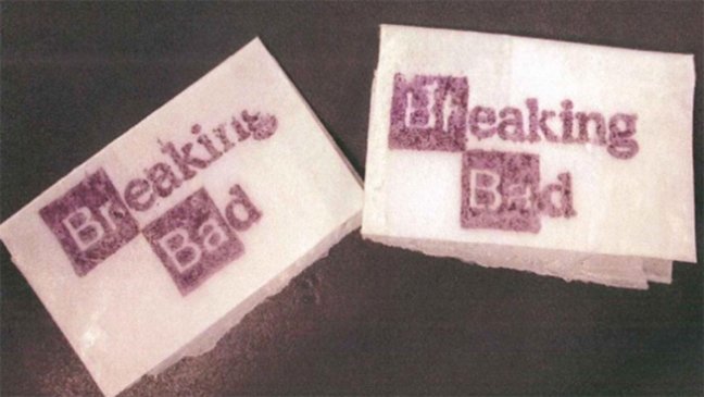 Двоих ньюйоркцев обвинили в продаже героина с логотипом Breaking Bad - изображение 1 Двоих ньюйоркцев обвинили в продаже героина с логотипом Breaking Bad - фото 1