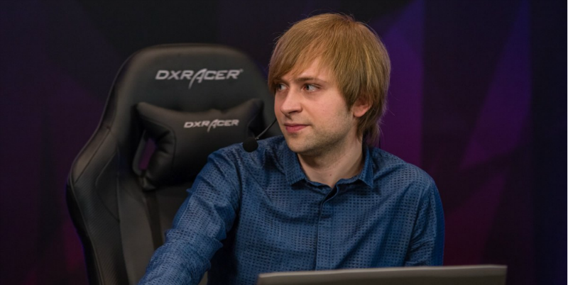 На презентации киберспортивной киберспортивного комплекса Yota Arenaв Москве мне удалось пообщаться с одним из ведущих российских комментаторов и аналитиков Dota 2 Ярославом Кузнецовым, более известным как NS. Он рассказал о том, как относится к играм, чего ждет от индустрии, и ответил на несколько вопросов о недавнем «провале» организации Kiev Major.