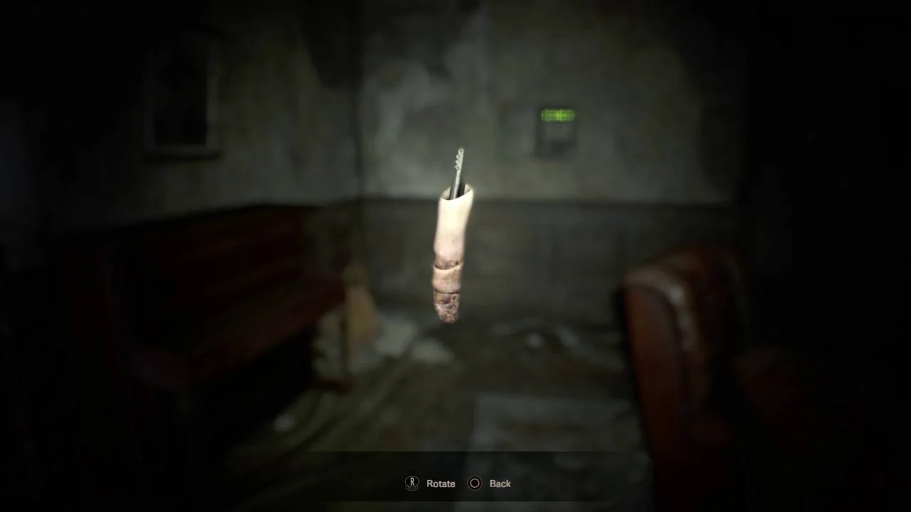 Палец-флэшка из коллекционного издания Resident Evil 7 похожа на пенис - фото 4