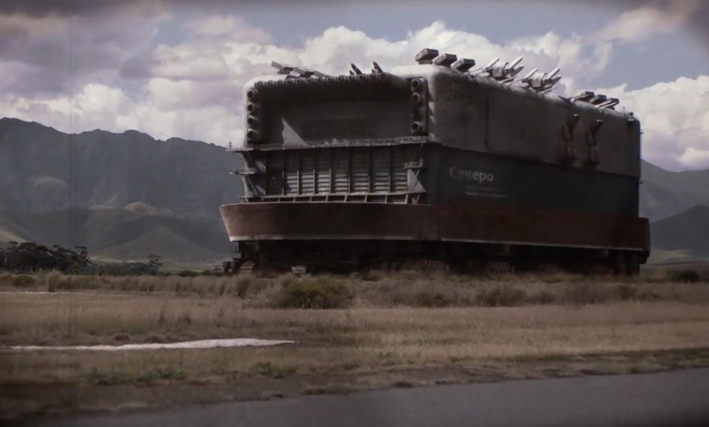 В новом фильме Нил Бломкамп сумел испортить войну с зомби во Вьетнаме! - фото 4