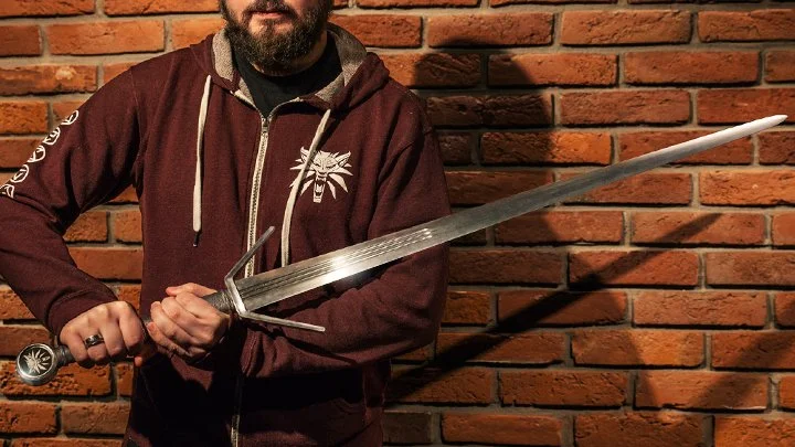 В конкурсе модов для The Witcher 3 разыгрывают настоящий меч - фото 2