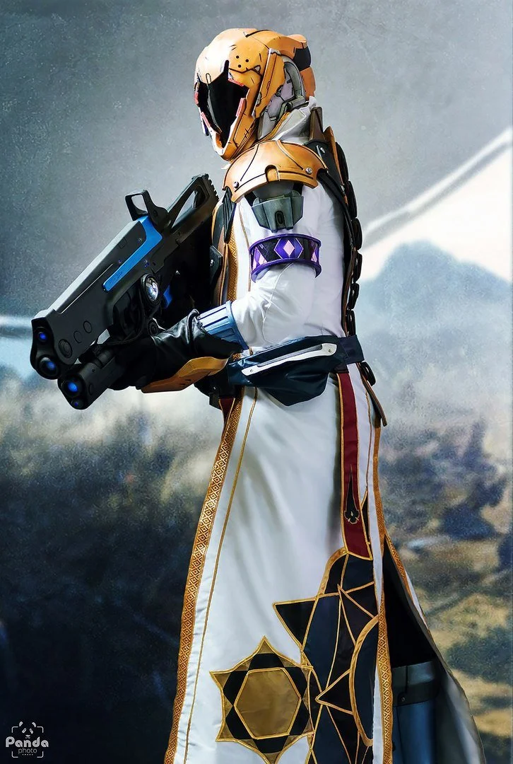 Косплей дня: футуристические костюмы Стражей из Destiny - фото 3