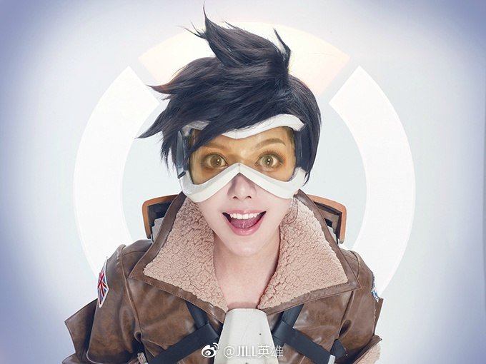 Косплей дня: жизнерадостная Трейсер из Overwatch﻿ - фото 4