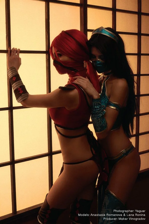 Косплей дня: Китана и Скарлет из Mortal Kombat - фото 5