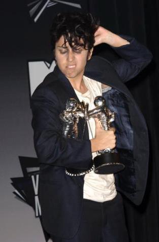 Кэти Перри стала абсолютной фавориткой VMA в этом году. Она выиграла главный приз "Видео года" за клип на песню Fire .... - Изображение 2 Кэти Перри стала абсолютной фавориткой VMA в этом году. Она выиграла главный приз "Видео года" за клип на песню Fire .... - Изображение 2