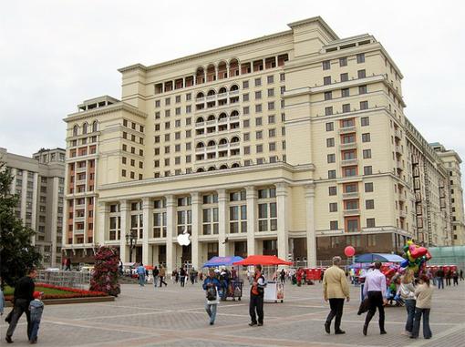 Да, товарищи. Появился слух, что официальный Apple Store может появится и в России!
Недавно ведущий аналитик Mobile .... - Изображение 1 Да, товарищи. Появился слух, что официальный Apple Store может появится и в России!
Недавно ведущий аналитик Mobile .... - Изображение 1