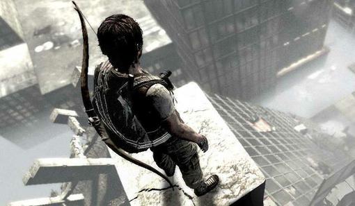 @[I am Alive](game:155) почему-то с самого начала зацепила всех – причем, буквально одним роликом. И затем исчезла так же внезапно, как население Чикаго, в котором жил её главный герой. Только 22-го ноября, в Лондоне, проект снова был продемонстрирован узкому кругу лиц. Мы заходим в зал, гаснет свет - на экране знакомый логотип, но речь будто идет о какой-то другой игре. Судите сами – главный герой около года возвращается в родной город (место действия изменили), с собой у него лишь пистолет без патронов, веревка, видеокамера (не спрашивайте), а также собранные по пути припасы. Место любимой девушки, которую он собирался искать до перестройки, занимает семья.