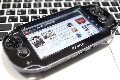 Хакер объявил о взломе PS Vita - фото 1