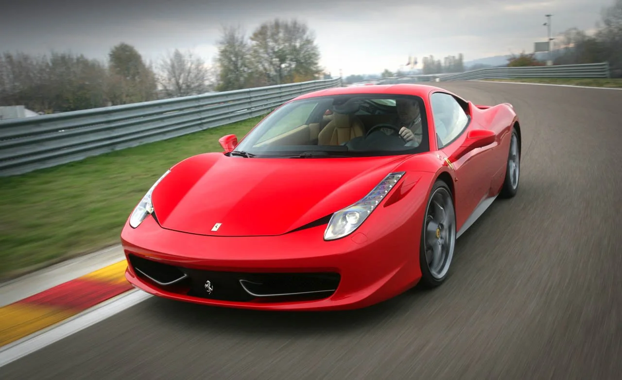 Десять игр, в которых вы можете прокатиться на Ferrari - фото 16