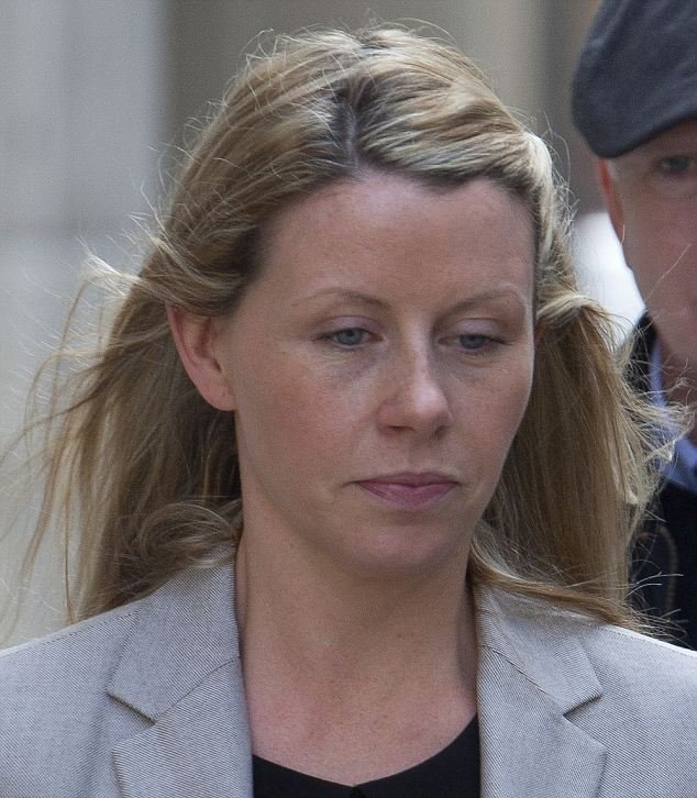 PR-директор Call Of Duty попалась на растрате - изображение 1 PR-директор Call Of Duty попалась на растрате - фото 1