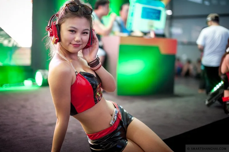 Лучшие девушки самой большой азиатской выставки цифровых развлечений - фото 6