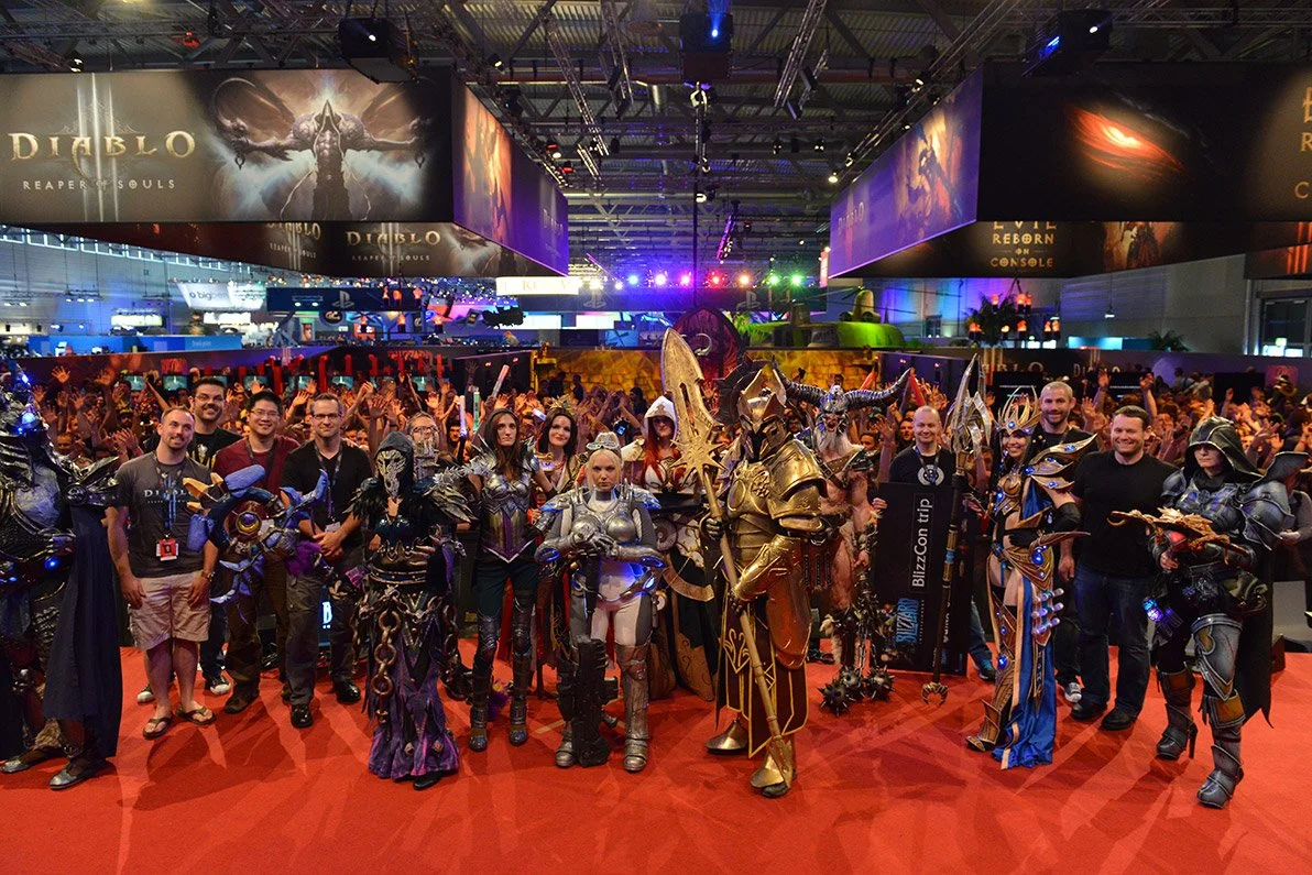 Лучшие костюмы со стенда Blizzard на Gamescom 2013 - фото 1
