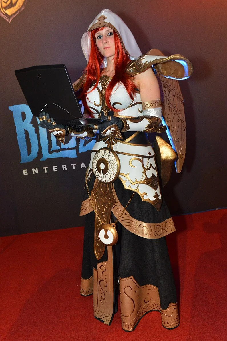 Лучшие костюмы со стенда Blizzard на Gamescom 2013 - фото 3