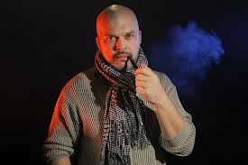 Главный режиссер Канобу Максим Самойлов написал подробную рецензию на видео для конкурса "Работа мечты". Рецензия снабжена указанием на ошибки, советами и личными предпочтениями конкурсных работ.