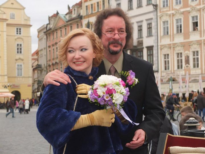 Ричард Грей с женой Ольгой. Источник изображения: tesall.ru