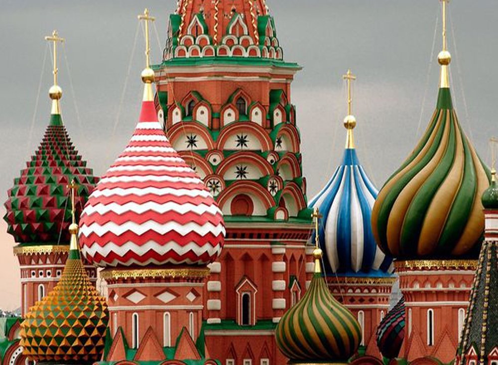Россия стала на один Крым больше, и говорить о Великой Державе снова модно. Пока диванные эксперты рассуждают, что присоединять дальше – Восточную Украину или все же Аляску, – «Канобу» решил поддержать тренд и попытался построить Великую Россию в пяти разных играх. Где-то нам не досталось даже Крыма, где-то под Россию прогнулся весь мир, а где-то драматичной развязки было не избежать.