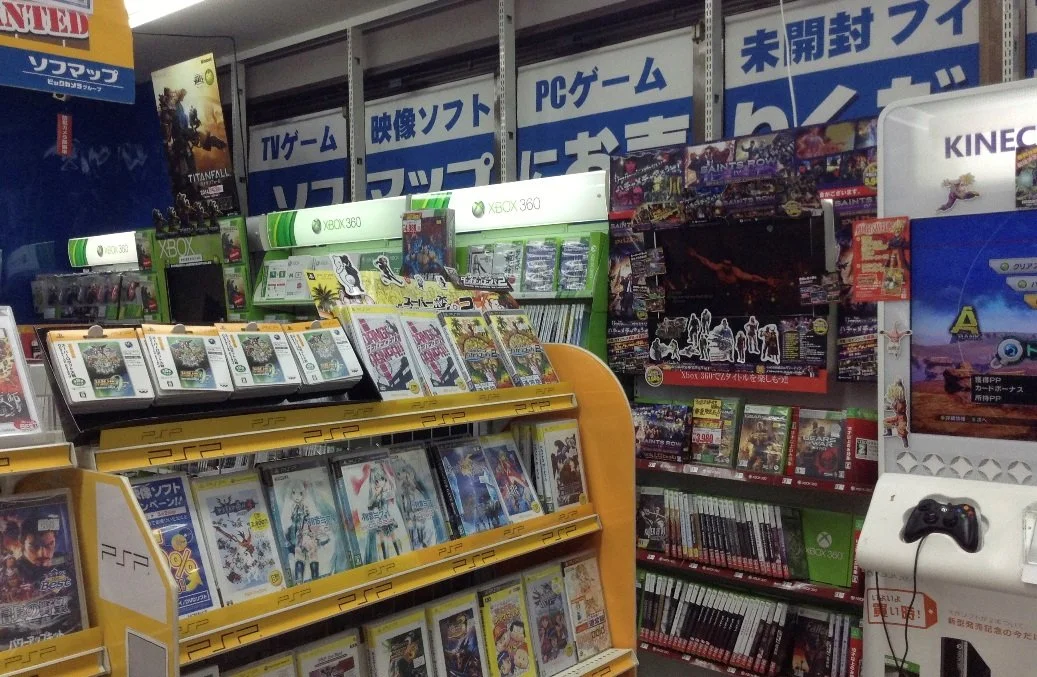 Как устроены японские магазины видеоигр - фото 1