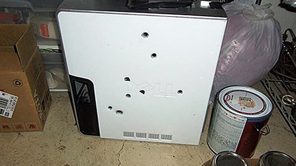Американец застрелил свой PC за постоянные экраны смерти - Изображение 1 Американец застрелил свой PC за постоянные экраны смерти - Изображение 1