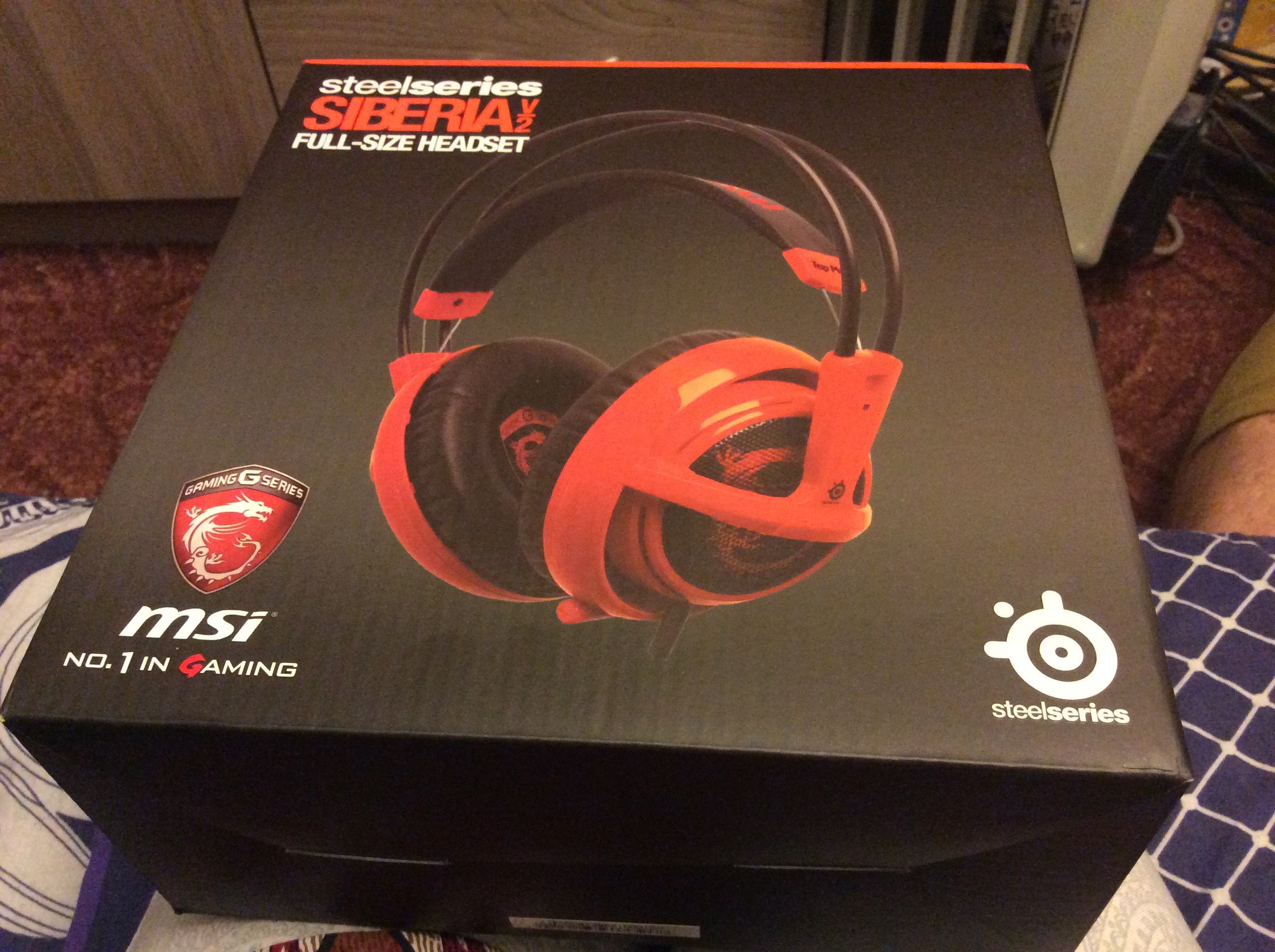 Анбоксинг наушников Steelseries Siberia V 2 Red. - Изображение 1 Анбоксинг наушников Steelseries Siberia V 2 Red. - Изображение 1