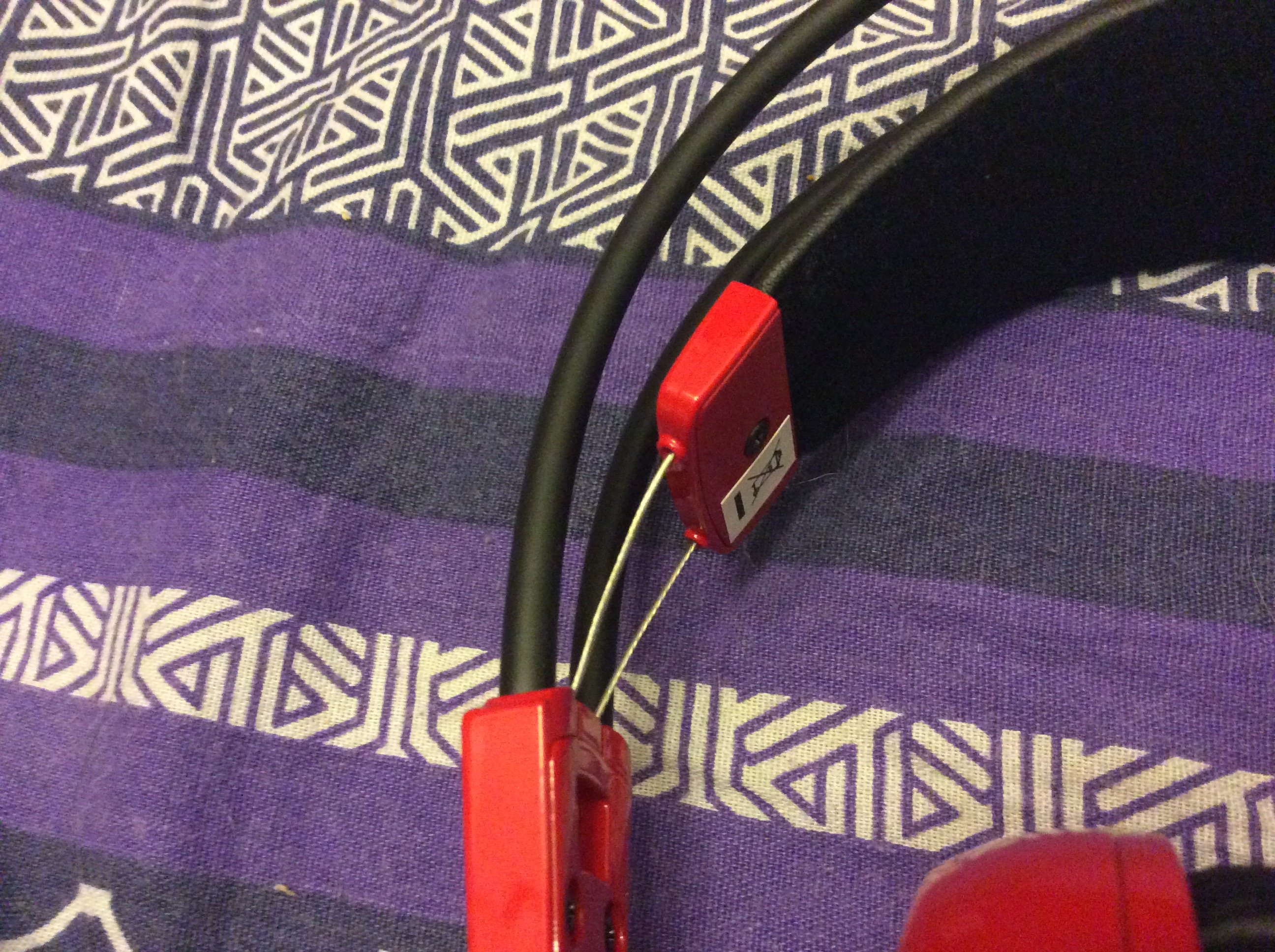 Анбоксинг наушников Steelseries Siberia V 2 Red. - Изображение 5 Анбоксинг наушников Steelseries Siberia V 2 Red. - Изображение 5