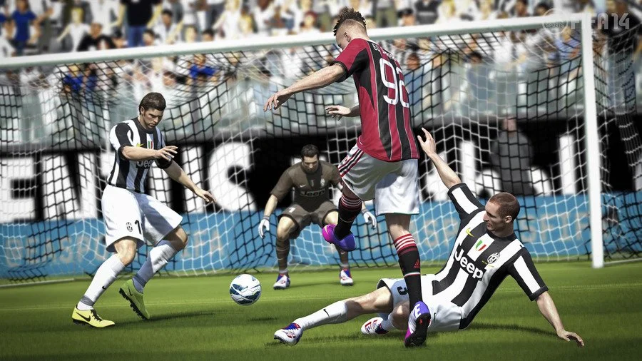 FIFA 14 лидирует в Великобритании после праздников
