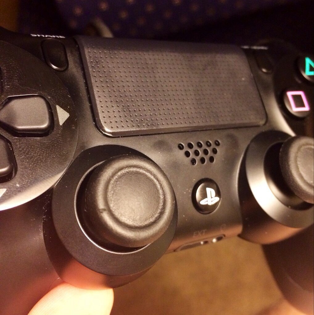 Небольшие проблемы Dualshock 4
На Neogaf появился топик, посвященный проблеме Dualshock 4, связанной с тем, что рез ... - Изображение 2 Небольшие проблемы Dualshock 4
На Neogaf появился топик, посвященный проблеме Dualshock 4, связанной с тем, что рез ... - Изображение 2