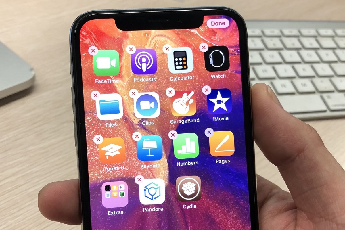 Какой джейлбрейк лучше на ios 14