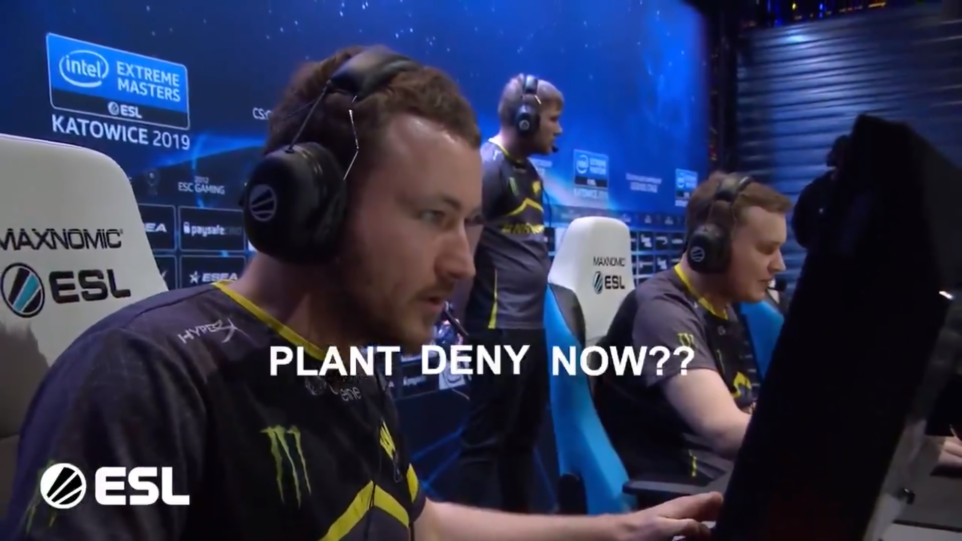 «Нааайс, Ваня, лучший!» Как общаются игроки по CS:GO в войс-чате во время турниров - фото 1