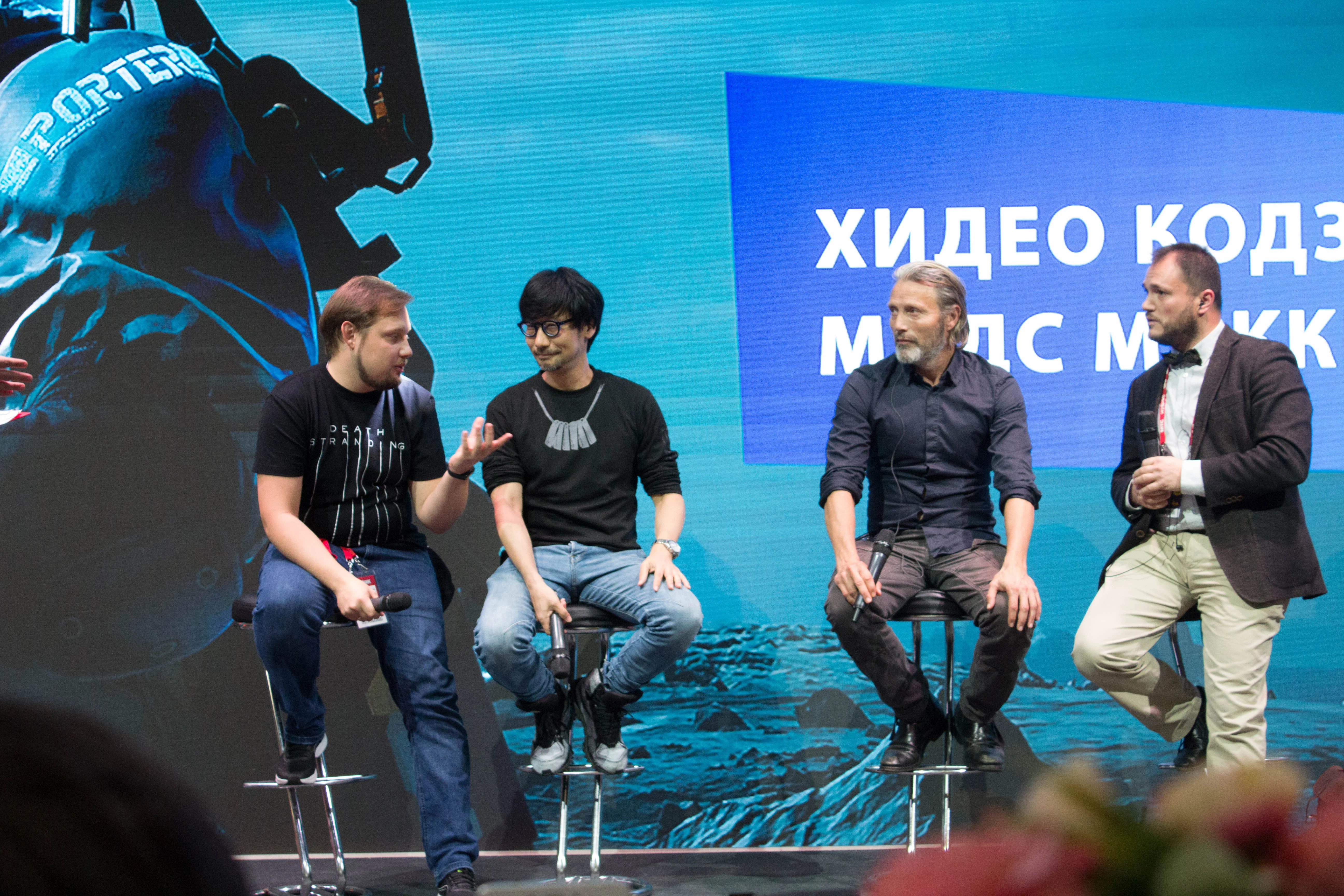 Миккельсен с Кодзимой, Эндрю Скотт, клип Lumen по Бэтмену. Comic Con Russia и «Игромир» 2019. День 3 - фото 6