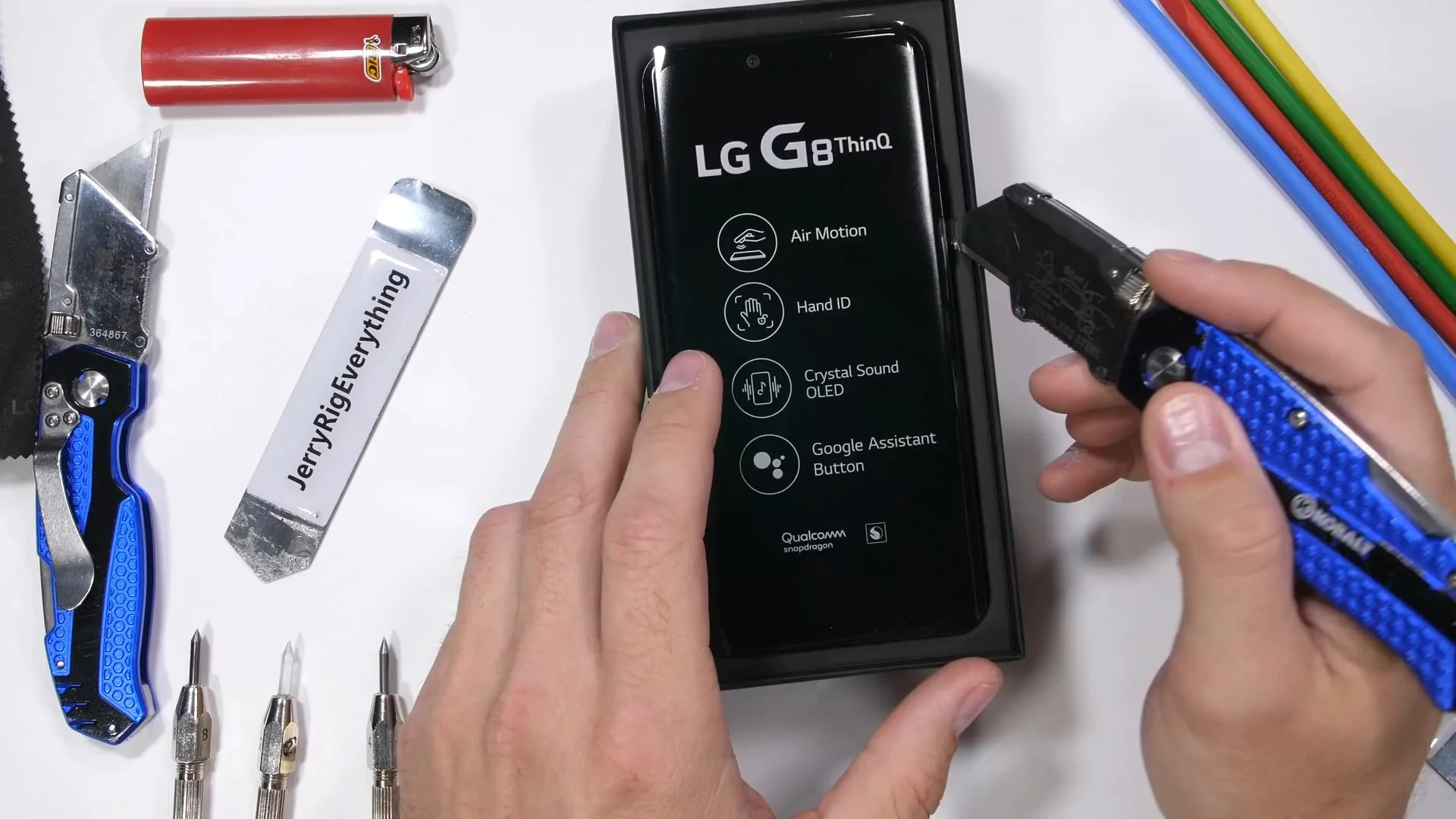 LG G8 ThinQ успешно прошел тесты на прочность - фото 1
