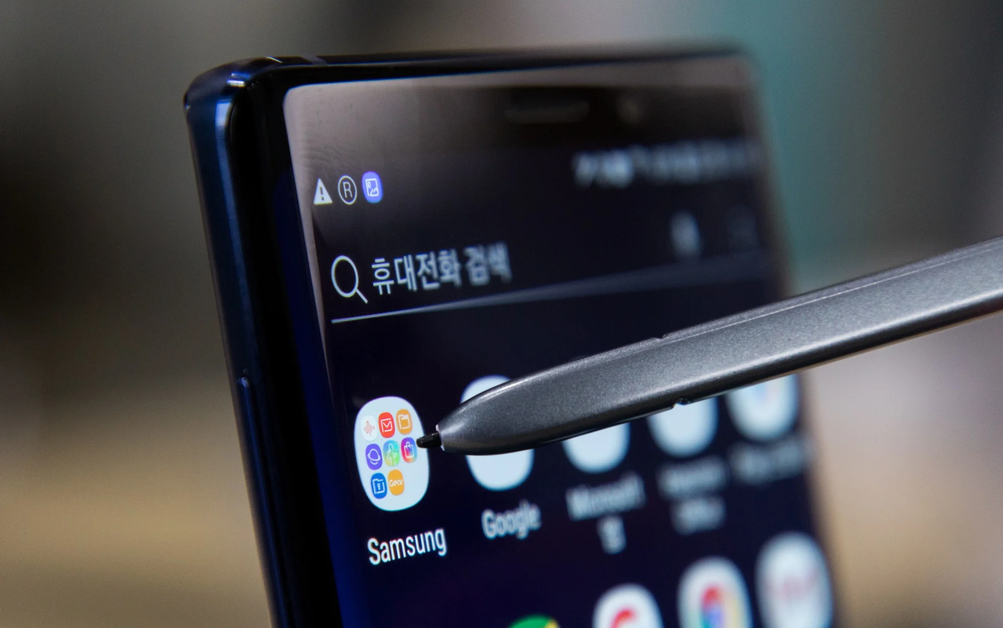 Слух: Samsung Galaxy Note10 выйдет в двух вариантах: к стандартному добавят мини-версию - фото 1