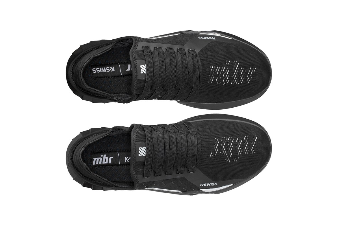 Так выглядят первые в мире киберспортивные кроссовки. Их можно носить как тапочки - изображение 1 Так выглядят первые в мире киберспортивные кроссовки. Их можно носить как тапочки - фото 1