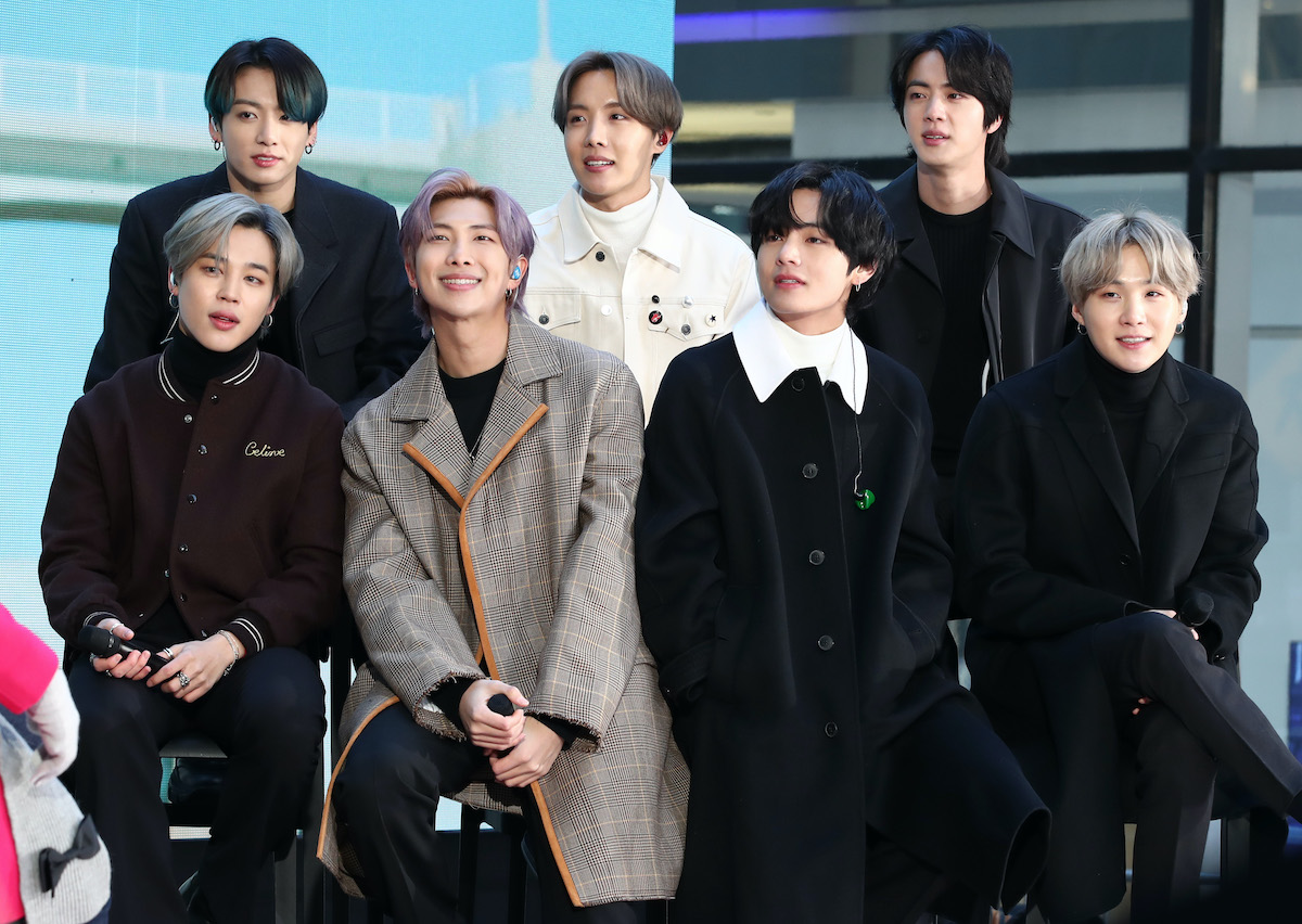 BTS признали лучшей группой года на MTV European Music Awards - фото 1