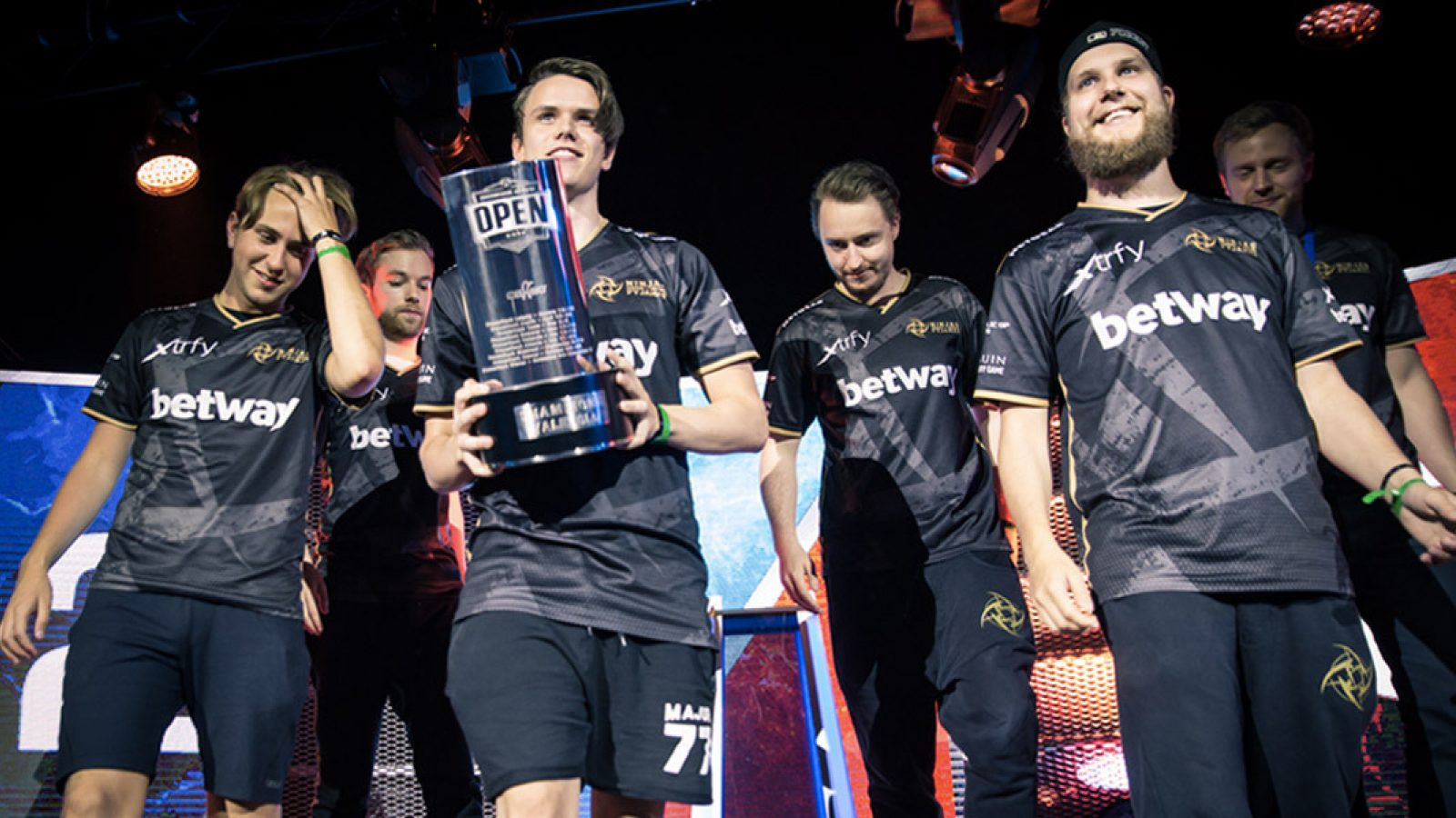 Состав Ninjas in Pyjamas.