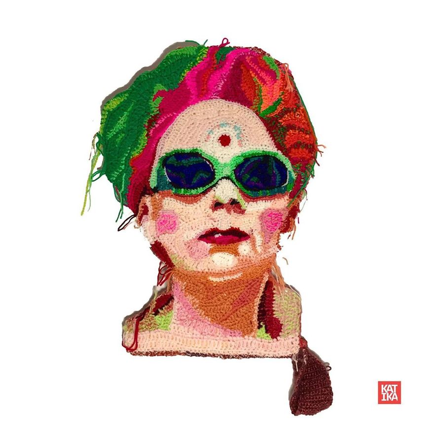 Вязаные Бэтмен и Илон Маск: художница создает крутые портреты из ниток - фото 11