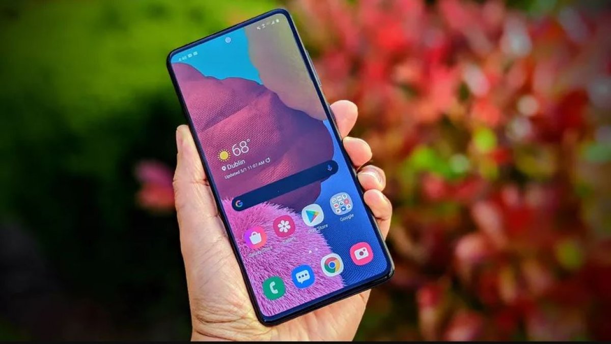 Топ-5 самых продаваемых смартфонов в России за май - изображение 1 Топ-5 самых продаваемых смартфонов в России за май - фото 1