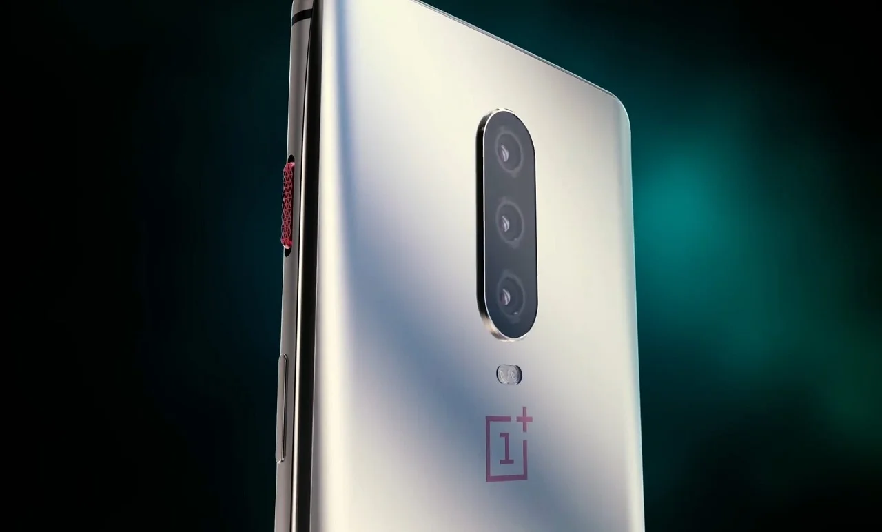 В Сети появилось концептуальное видео флагмана OnePlus 7 с тройной основной камерой - фото 1