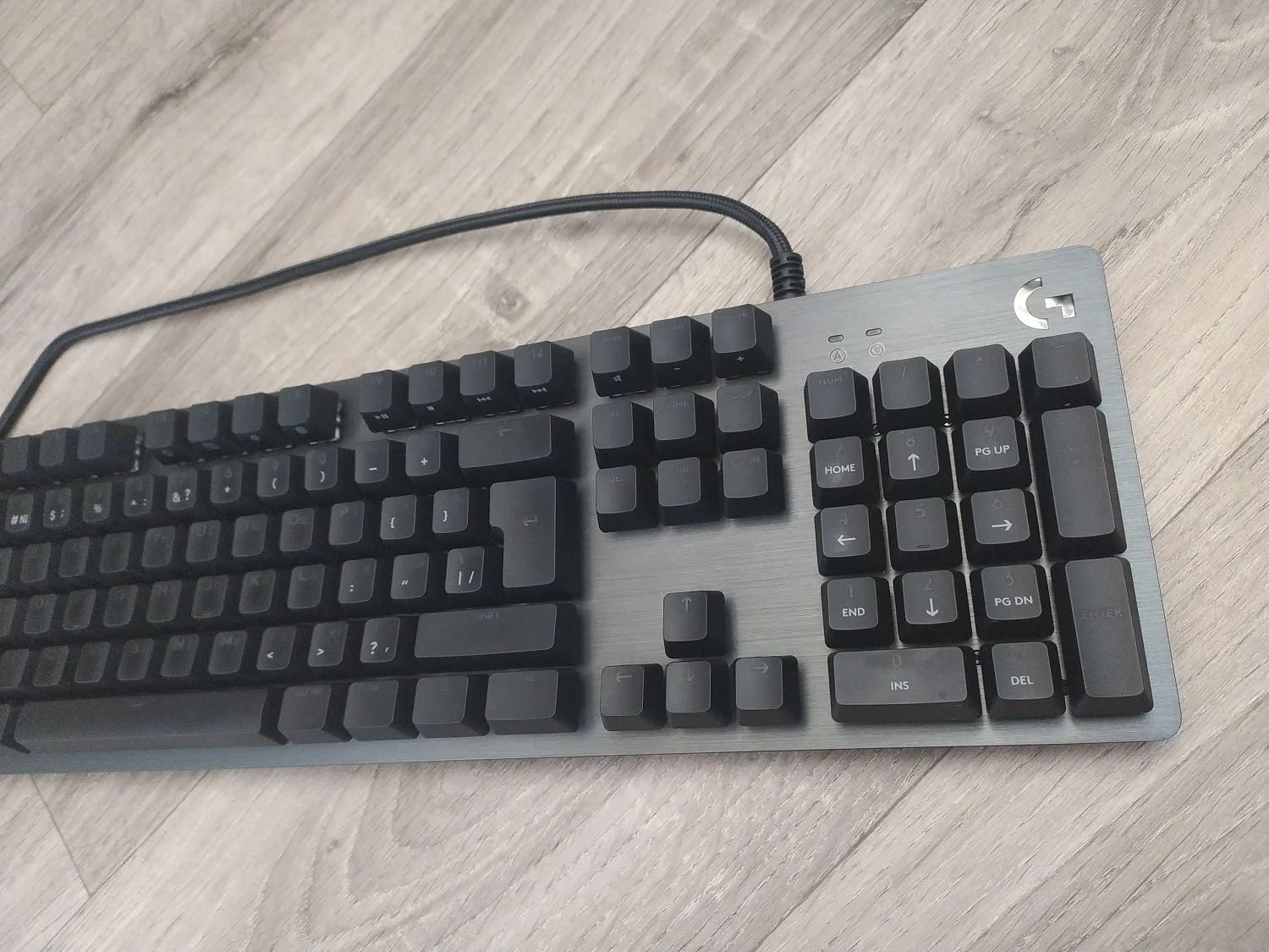 Обзор клавиатуры Logitech G512 Carbon — алюминиевый RGB-стиляга для геймеров - фото 12