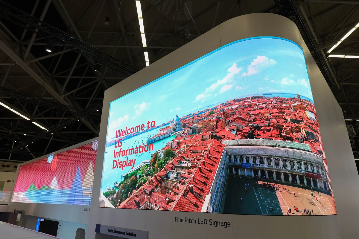 LG на выставке ISE 2019: передовые прозрачные экраны и стены из дисплеев  - фото 2