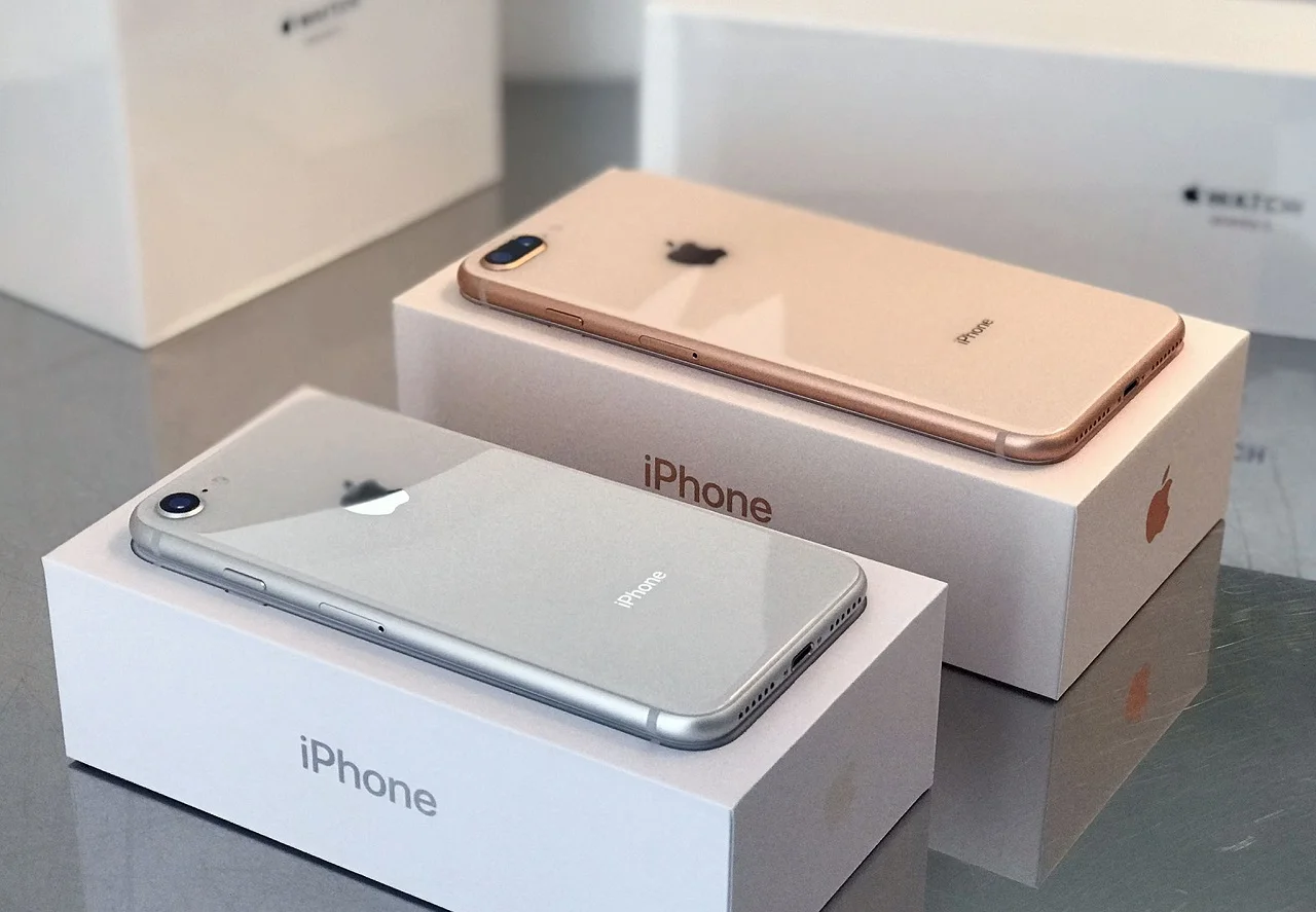 Слух: Apple iPhone XI (2019) получит защиту от воды и батарею на 4000 мАч - фото 1