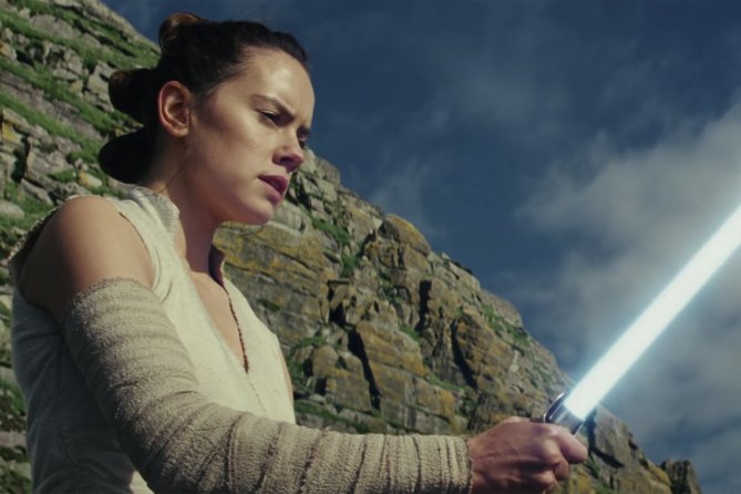 Так что там случилось с Рей?! Покадровый разбор нового трейлера «Звездные войны: Последние джедаи» - фото 6