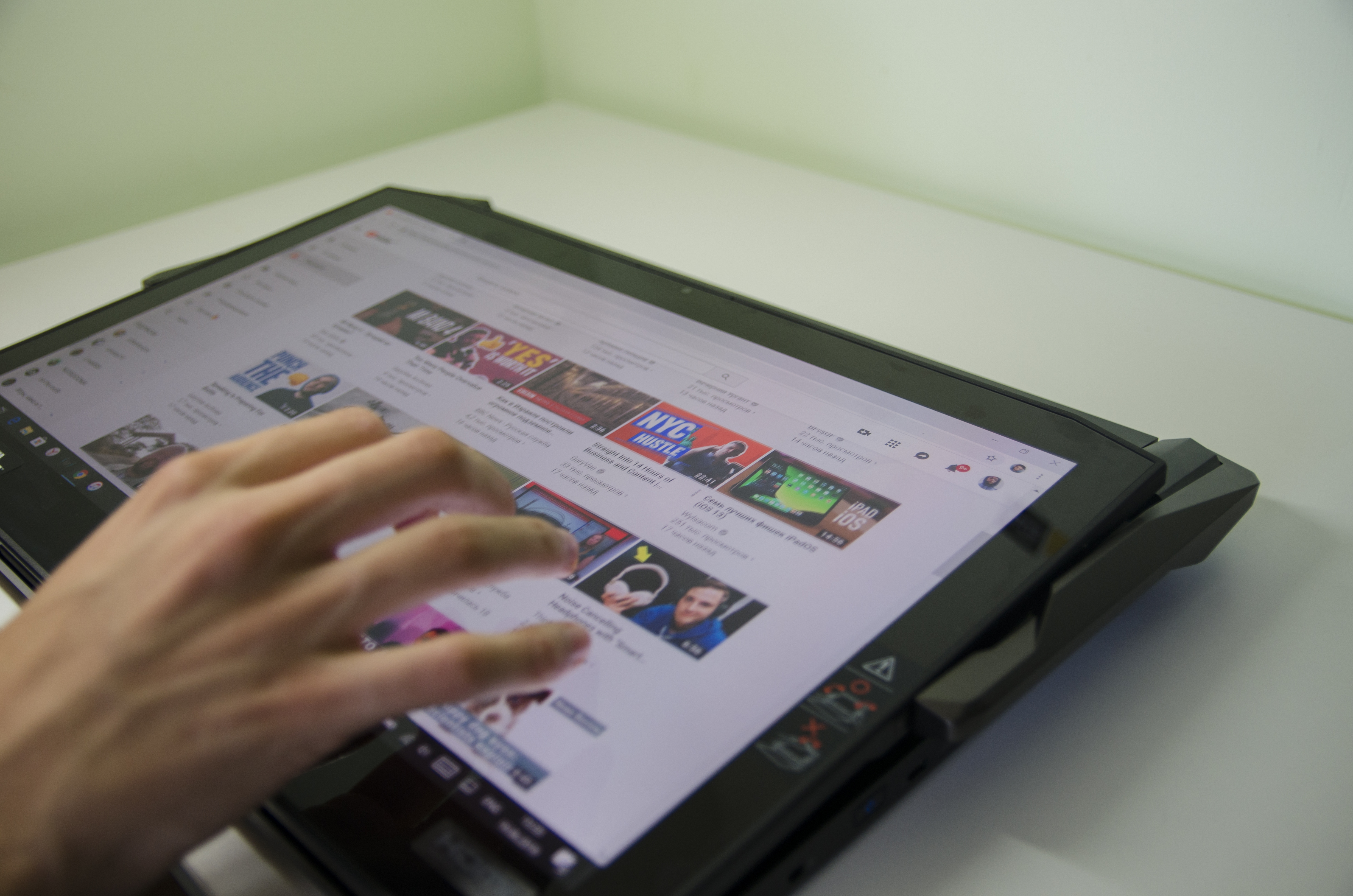 Ноутбук-трансформер за 369 000 Р: Acer Predator Triton 900 - фото 9