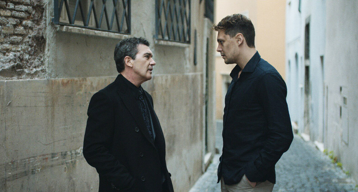 Звезде «Холопа» Милошу Биковичу — 33 года. В каких еще фильмах он играл? - фото 3