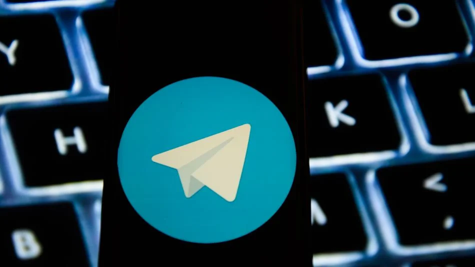 Эти Telegram-боты помогут вам узнать утекшие пароли от почты и пробить телефон по базе GetContact - фото 1