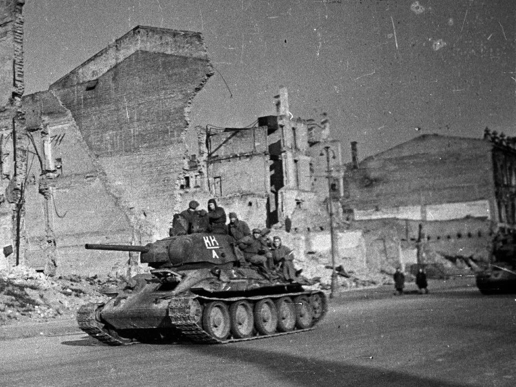 Танки и самоходные установки из World of Tanks, принимавшие участие в битве за Берлин - фото 2