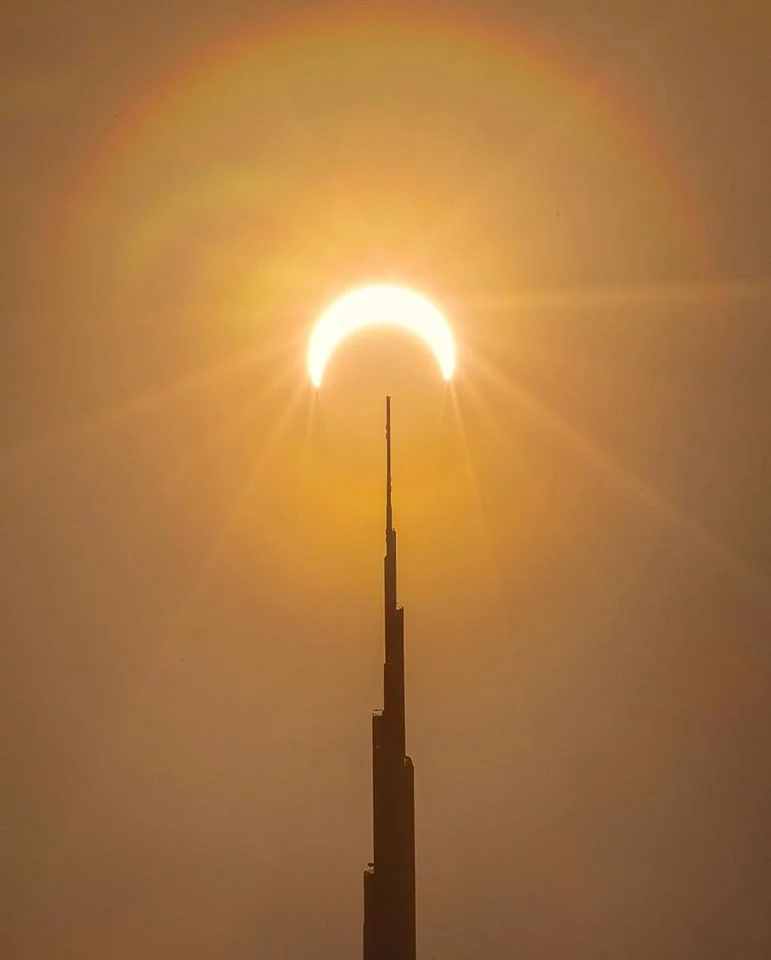 15 удивительных фотографий последнего солнечного затмения в 2019 году - фото 11