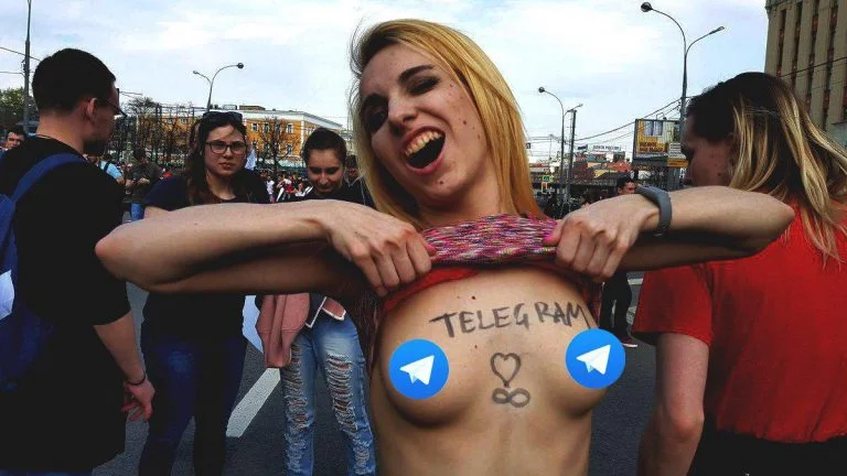 «Себе заблокируй»: как люди отреагировали на митинг против блокировки Telegram - фото 4