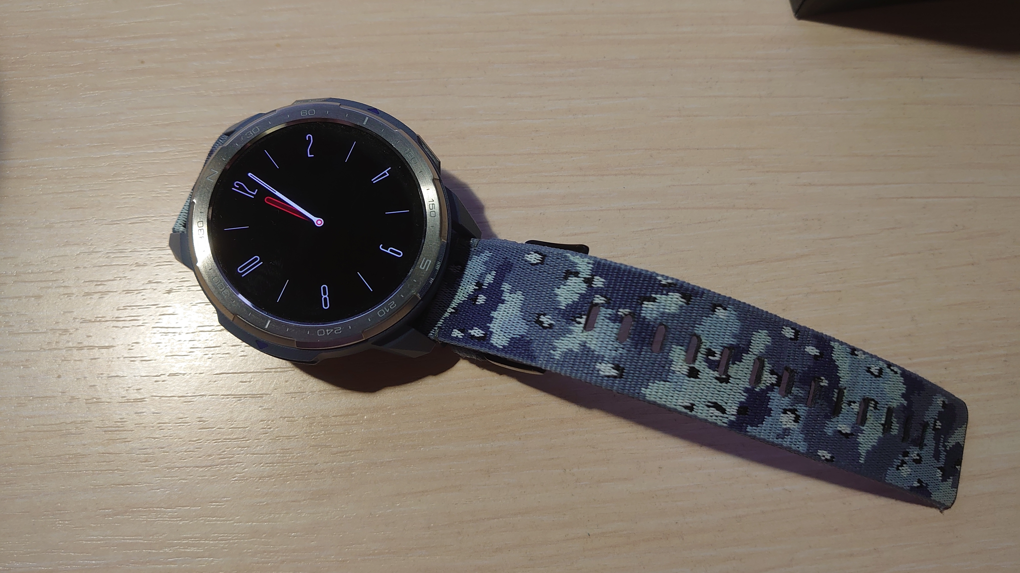 Обзор Honor Watch GS Pro — умные часы для любителей активного отдыха - фото 3