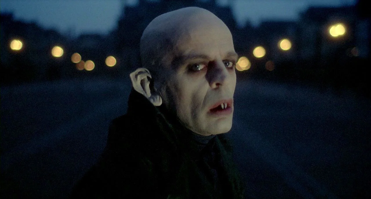 От Лесли Нильсена до Гэри Олдмана: 5 лучших экранных версий графа Дракулы — к премьере «Дракулы» BBC - фото 3